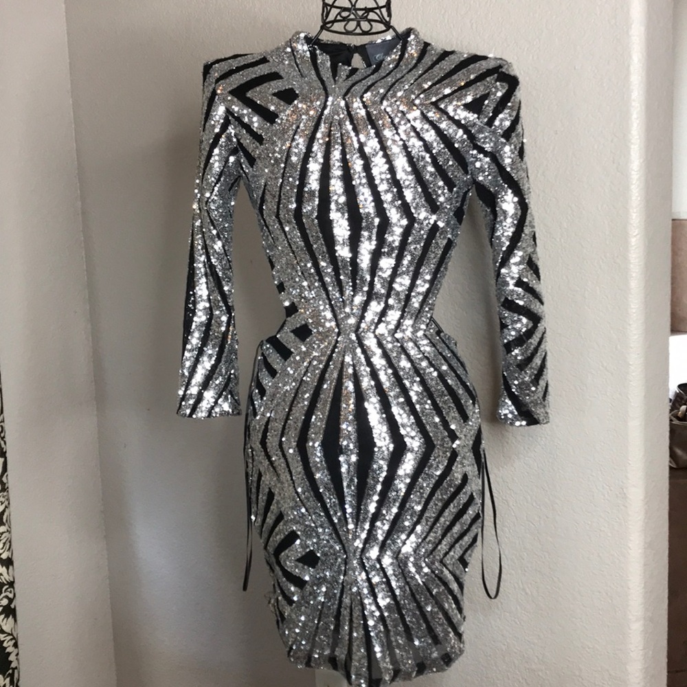 Backless sequin dress